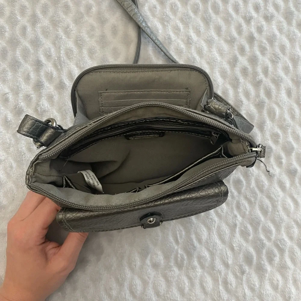 Strada Shoulder Bag - Picture 5 of 11